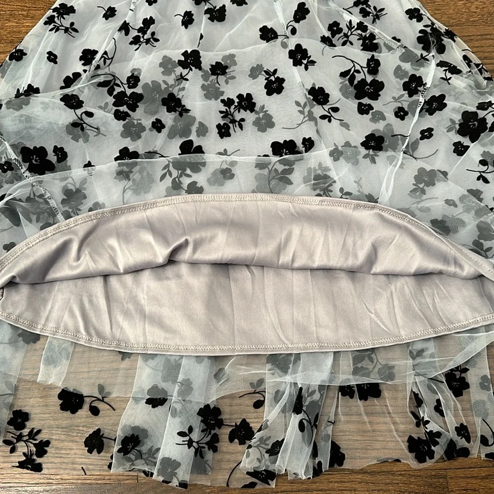 NWOT Chicwish 3D POSY LINED DOUBLE-LAYERED MESH MIDI SKIRT IN DUSTY BLUE XS - Picture 11 of 14